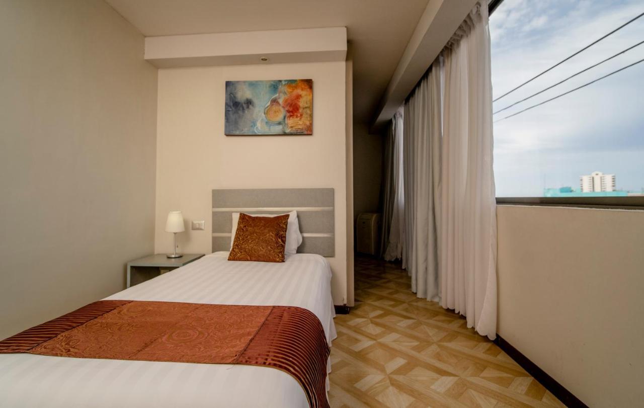 Hotel Gavina Express Iquique Bagian luar foto
